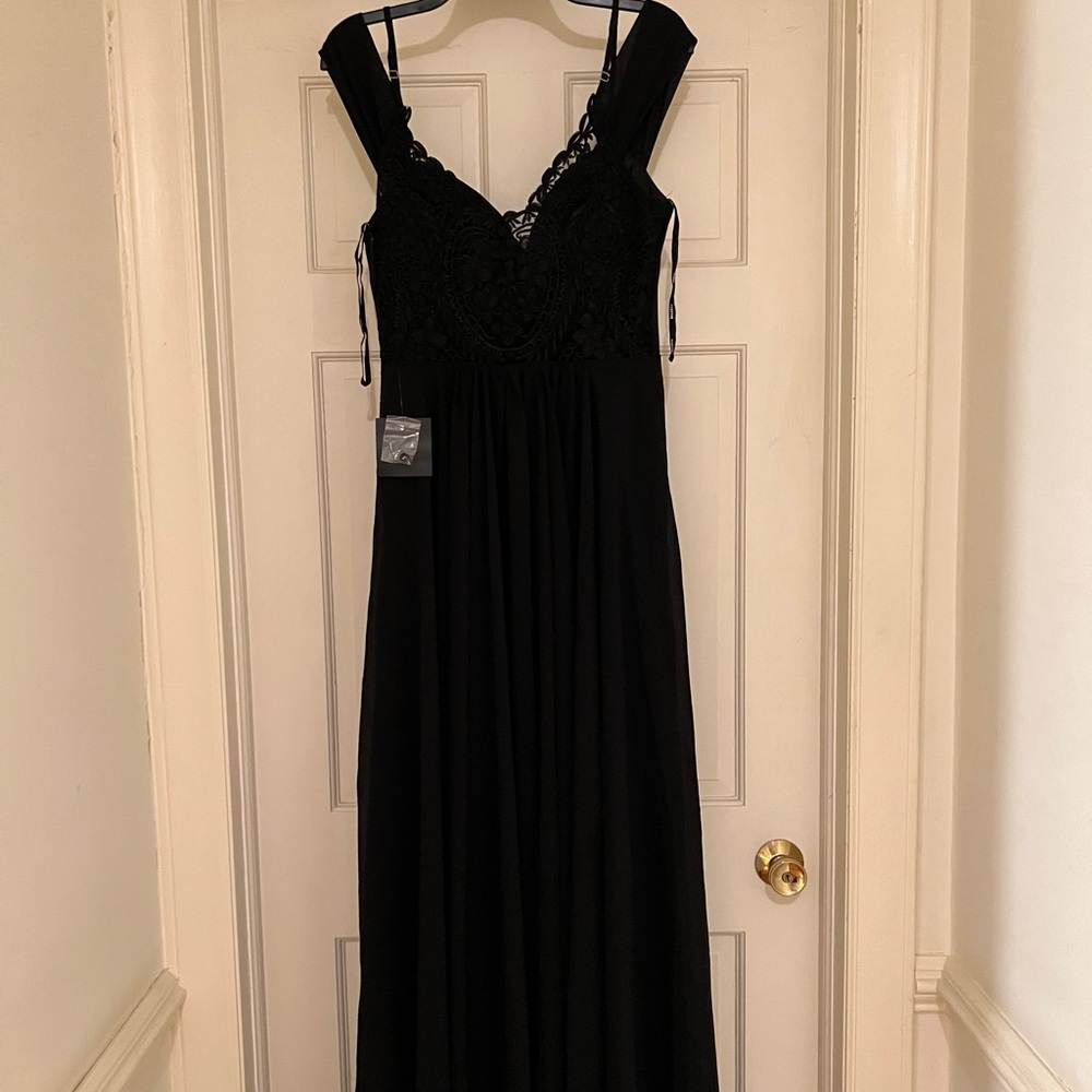 Did not fit and waiting to long to return the dress.